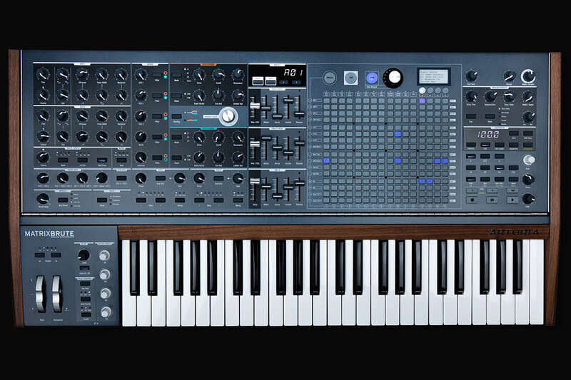 Arturia MatrixBrute Noir