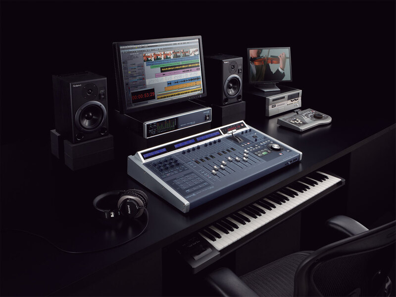 V-STUDIO 700